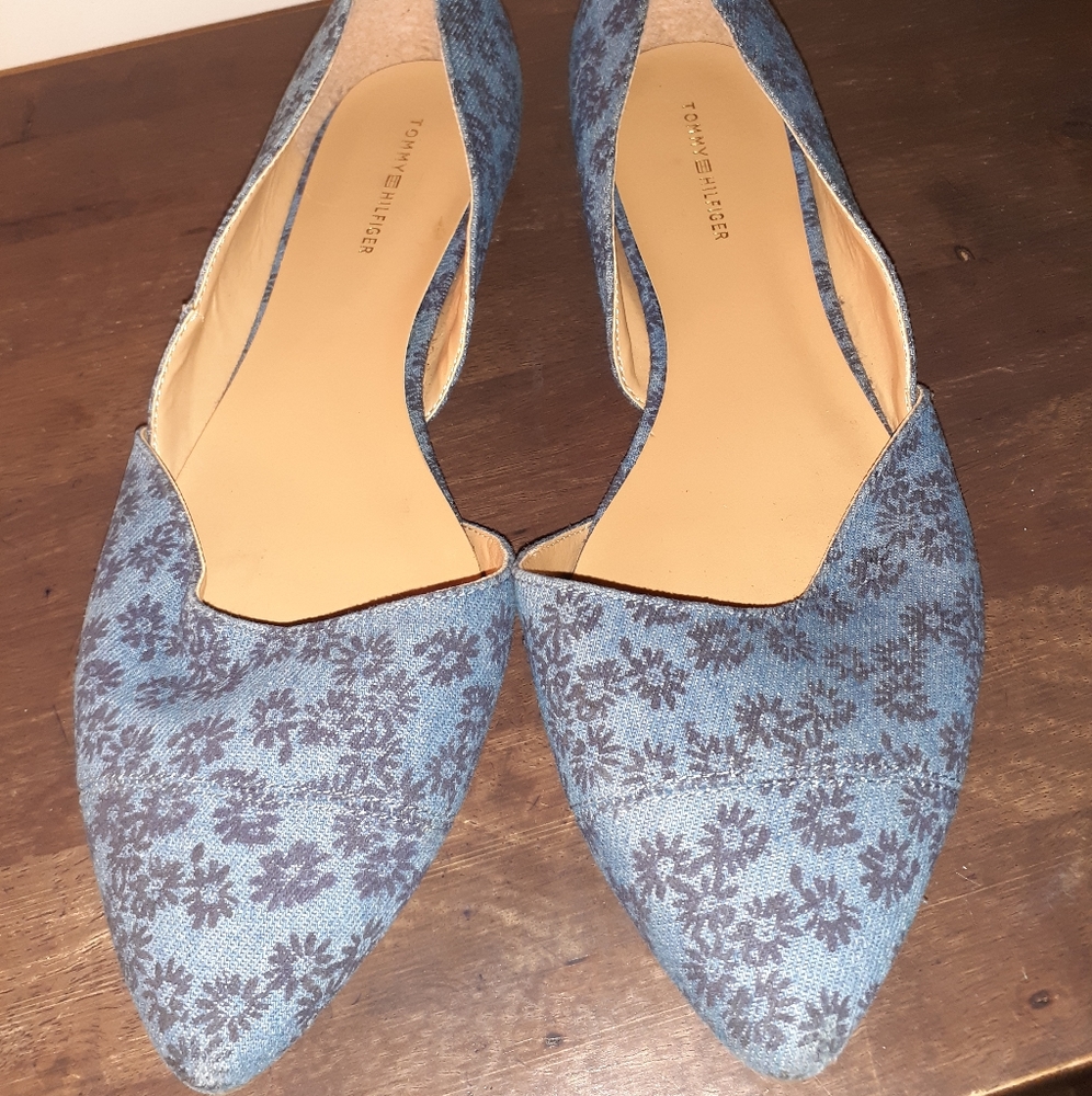 Tommy Hilfiger flats